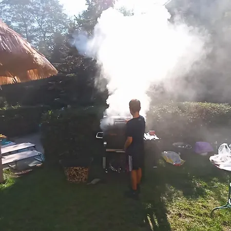 Tee-pee U Honzika Luksustelt Zbecno