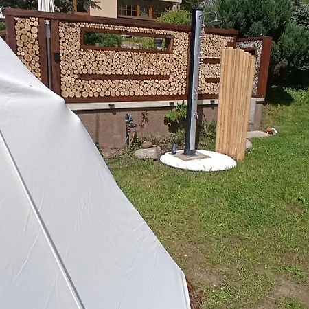 Luksustelt Tee-pee U Honzika *