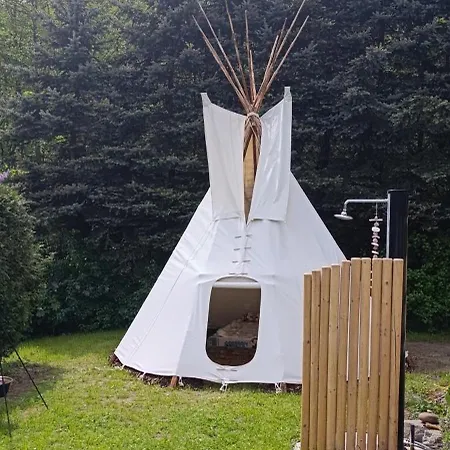Tee-pee U Honzika * Zbečno